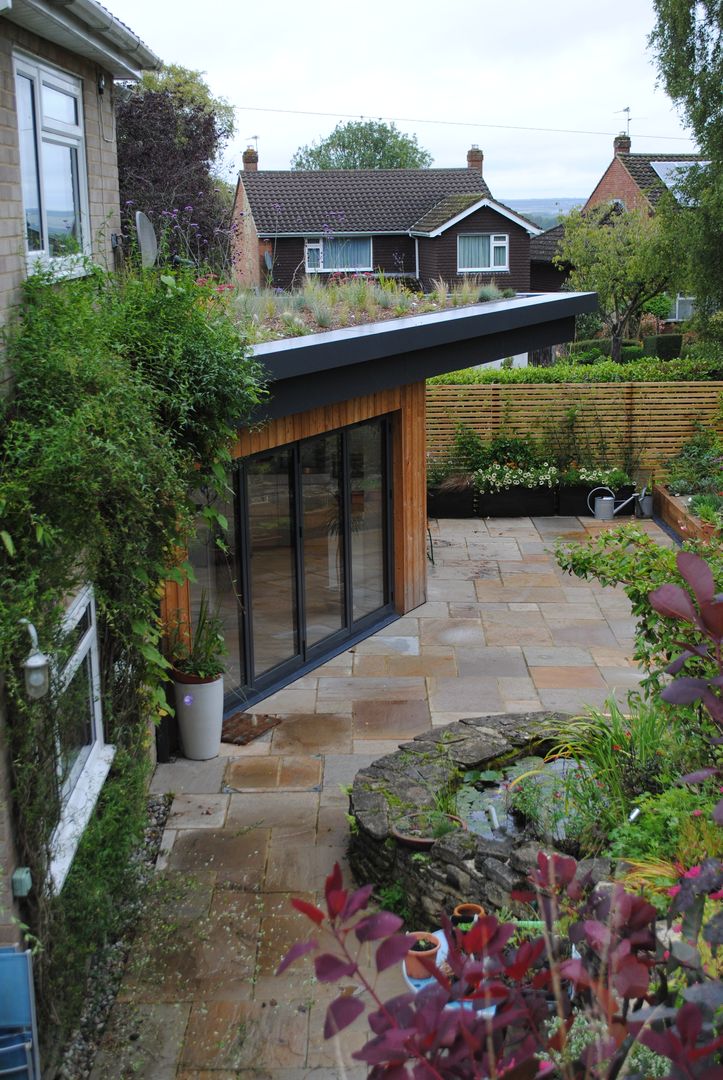 House in Winchester, LA Hally Architect LA Hally Architect Jardines modernos