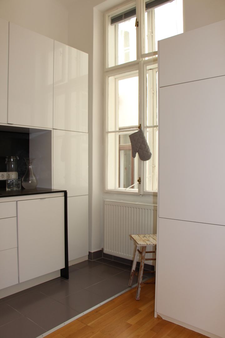 SFG - klassisch, modern, elegant und pfiffig- die Wohnung der Architektin oder wie man mit kleinem Budget eine Wohnung wunderschön gestaltet, uk-architektin uk-architektin Kitchen