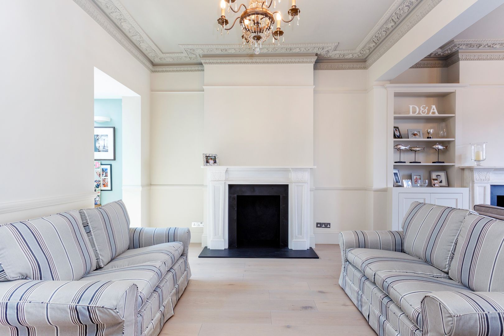 Rossiter Road, SW12, London, Bethell Projects Ltd Bethell Projects Ltd Living room Fireplaces & accessories