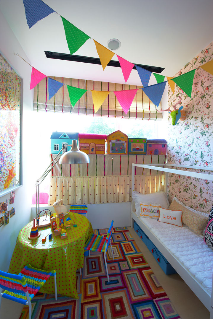 Family Chic, Viterbo Interior design Viterbo Interior design Habitaciones para niños de estilo ecléctico