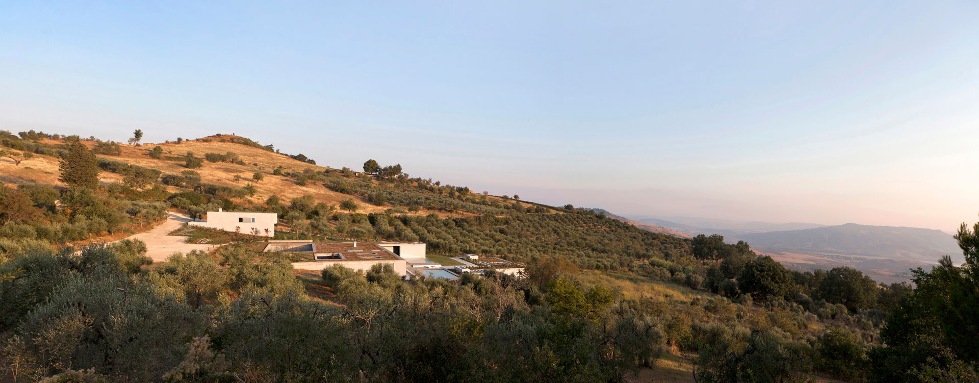 RESIDENZA PRIVATA, Open Space / Architecture Open Space / Architecture Casas mediterrânicas