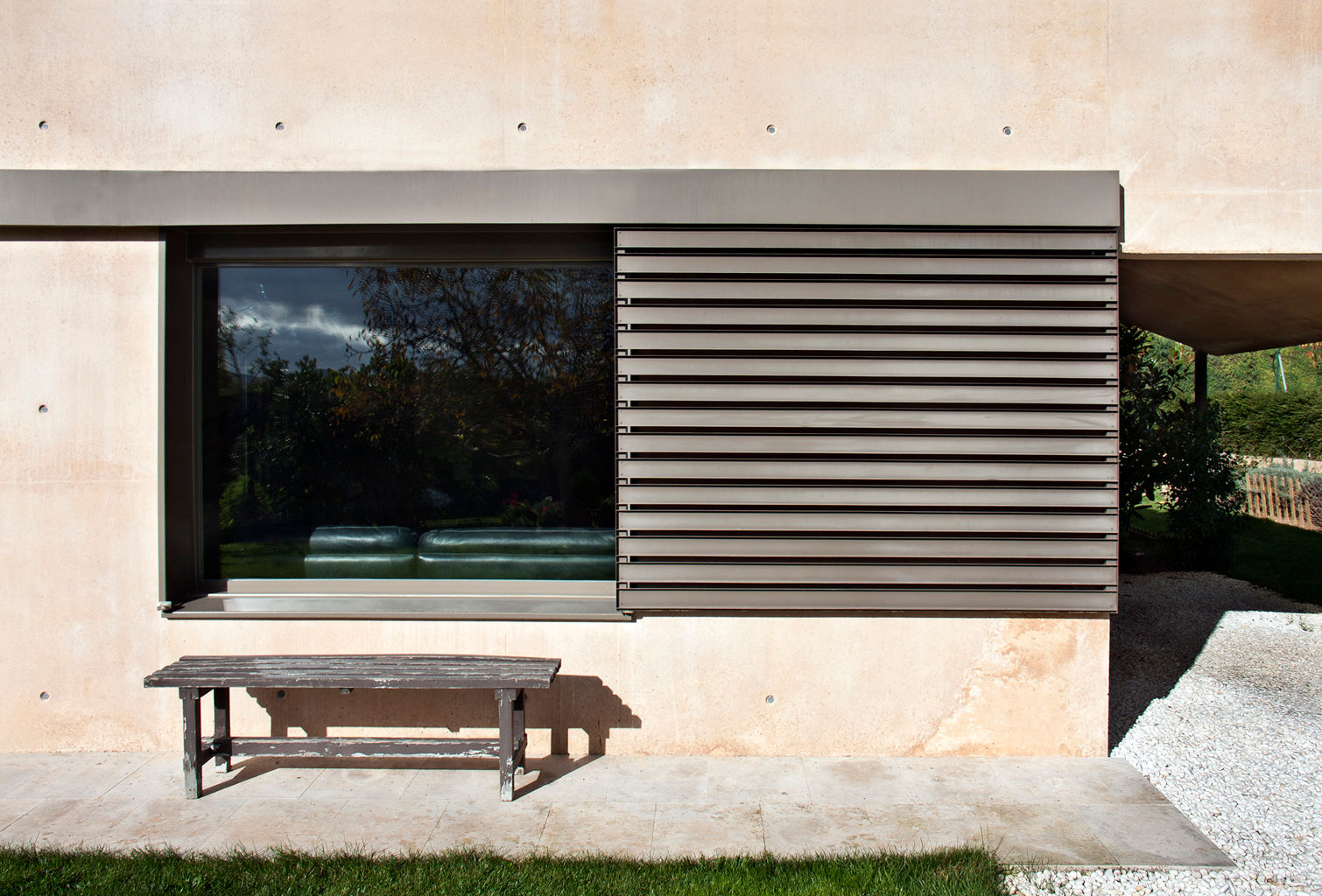 Country house in Ancín. Bay window Ignacio Quemada Arquitectos Janelas e portas minimalistas