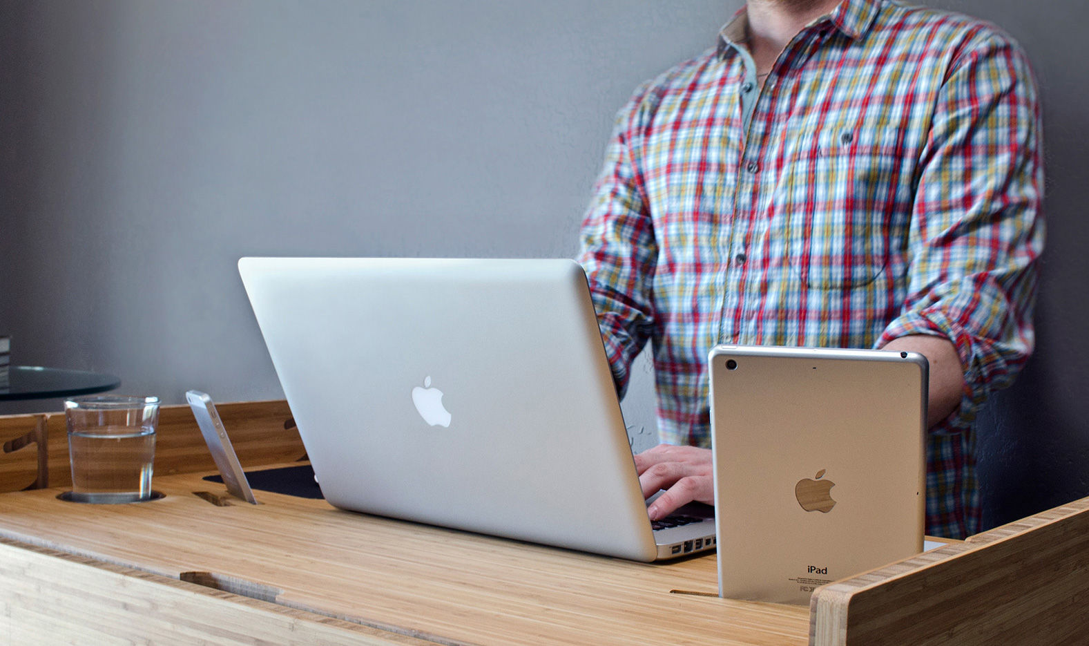 Sitz-Stehtisch aus Bambus | homify
