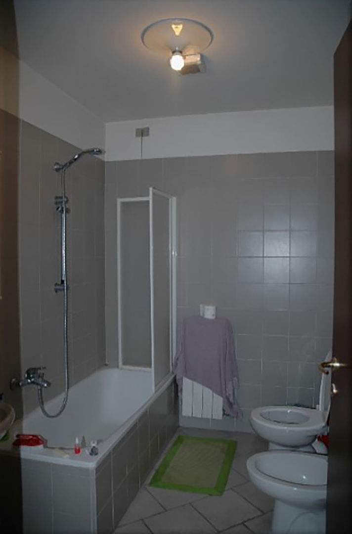 La casa di Emanuela, My Home Attitude - Barbara Sala My Home Attitude - Barbara Sala Modern bathroom Bathtubs & showers