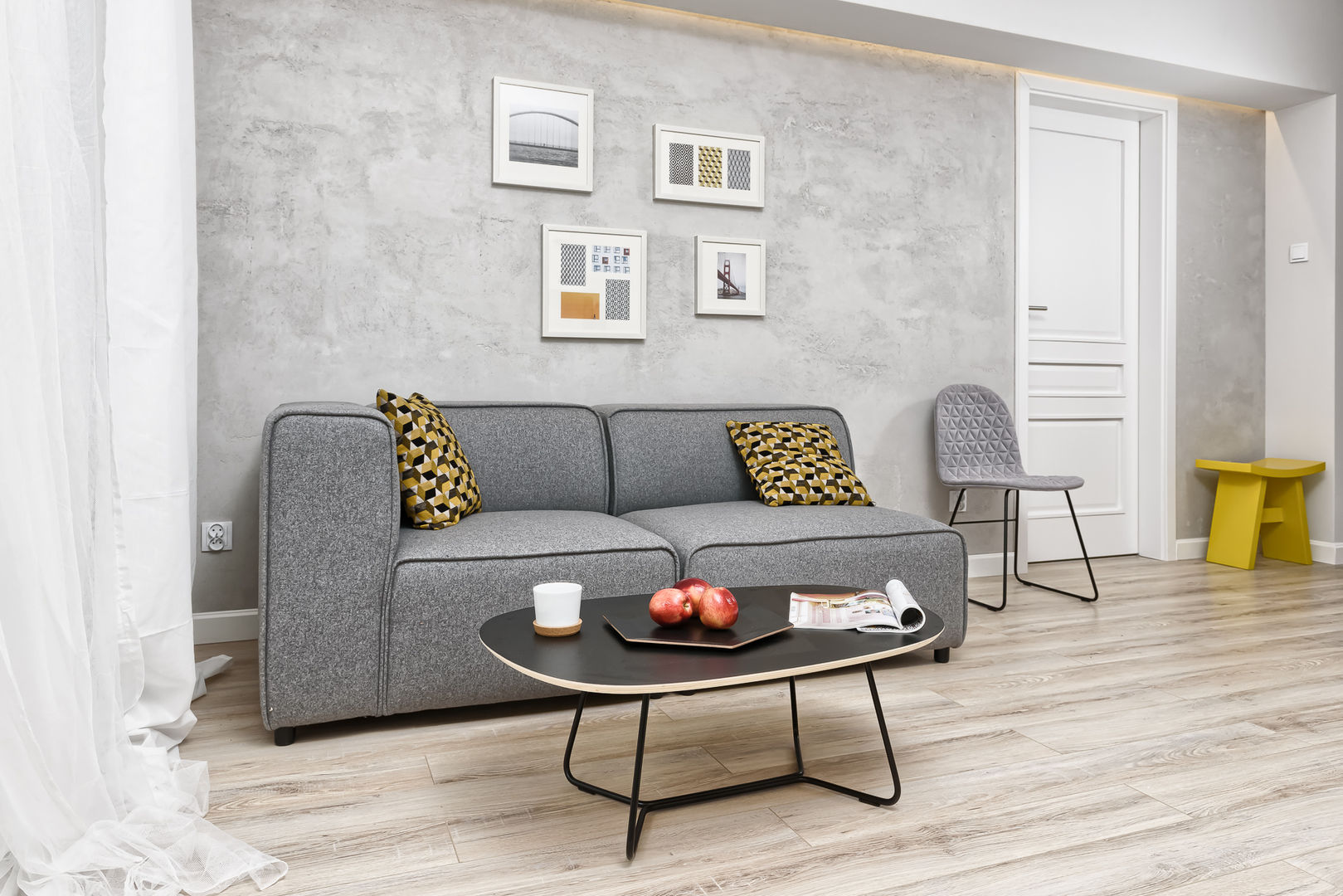 MIESZKANIE POKAZOWE NA OŁTASZYNIE, Q2Design Q2Design Scandinavian style living room