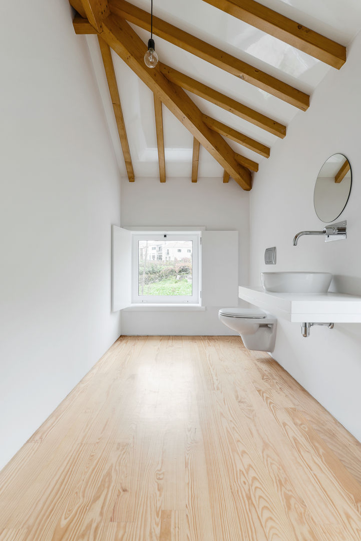 Volume da instalação sanitária Corpo Atelier Casas de banho campestres Madeira Acabamento em madeira