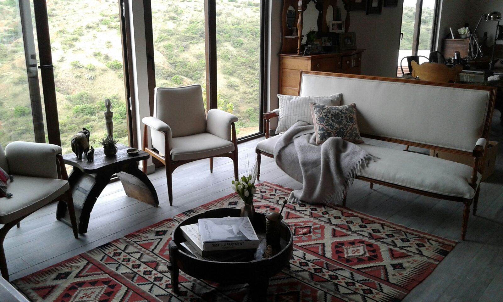 Proyecto Marian, Bianco Diseño Bianco Diseño Classic style living room Sofas & armchairs