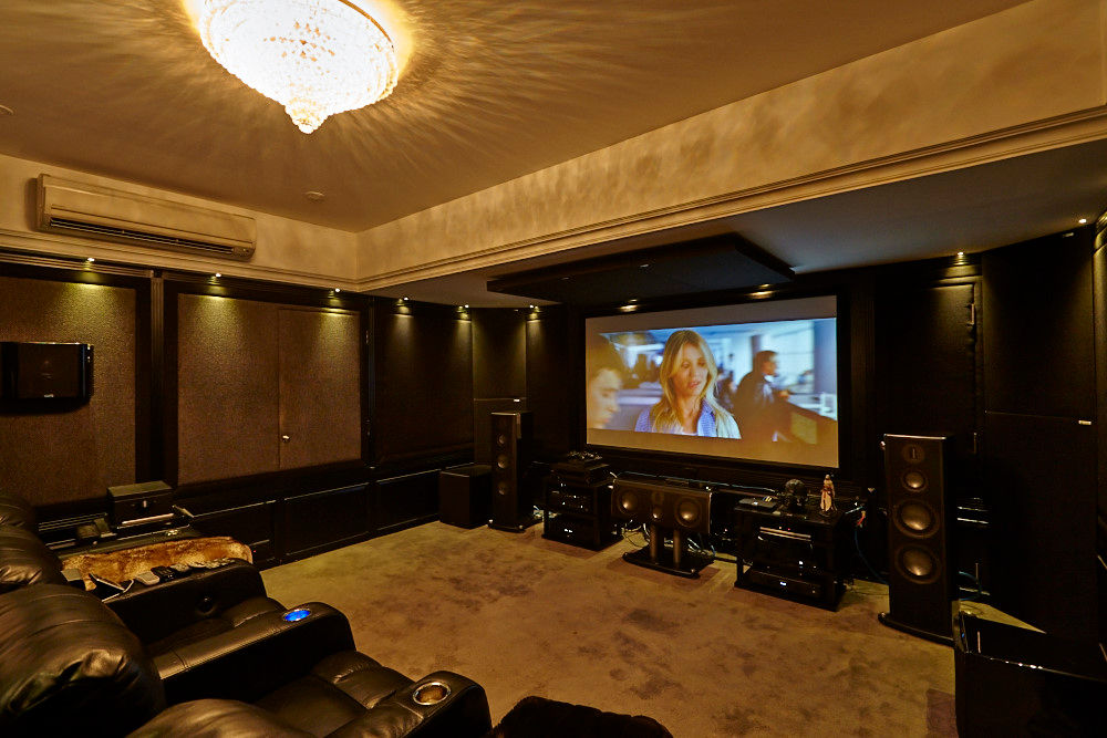 homify Media room