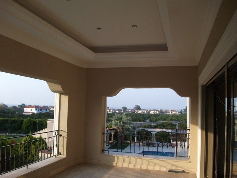 İbrahim S. Malikanesi, AÇIT MİMARLIK DEKORASYON İNŞ. SAN. TİC. LTD. AÇIT MİMARLIK DEKORASYON İNŞ. SAN. TİC. LTD. Modern balcony, veranda & terrace