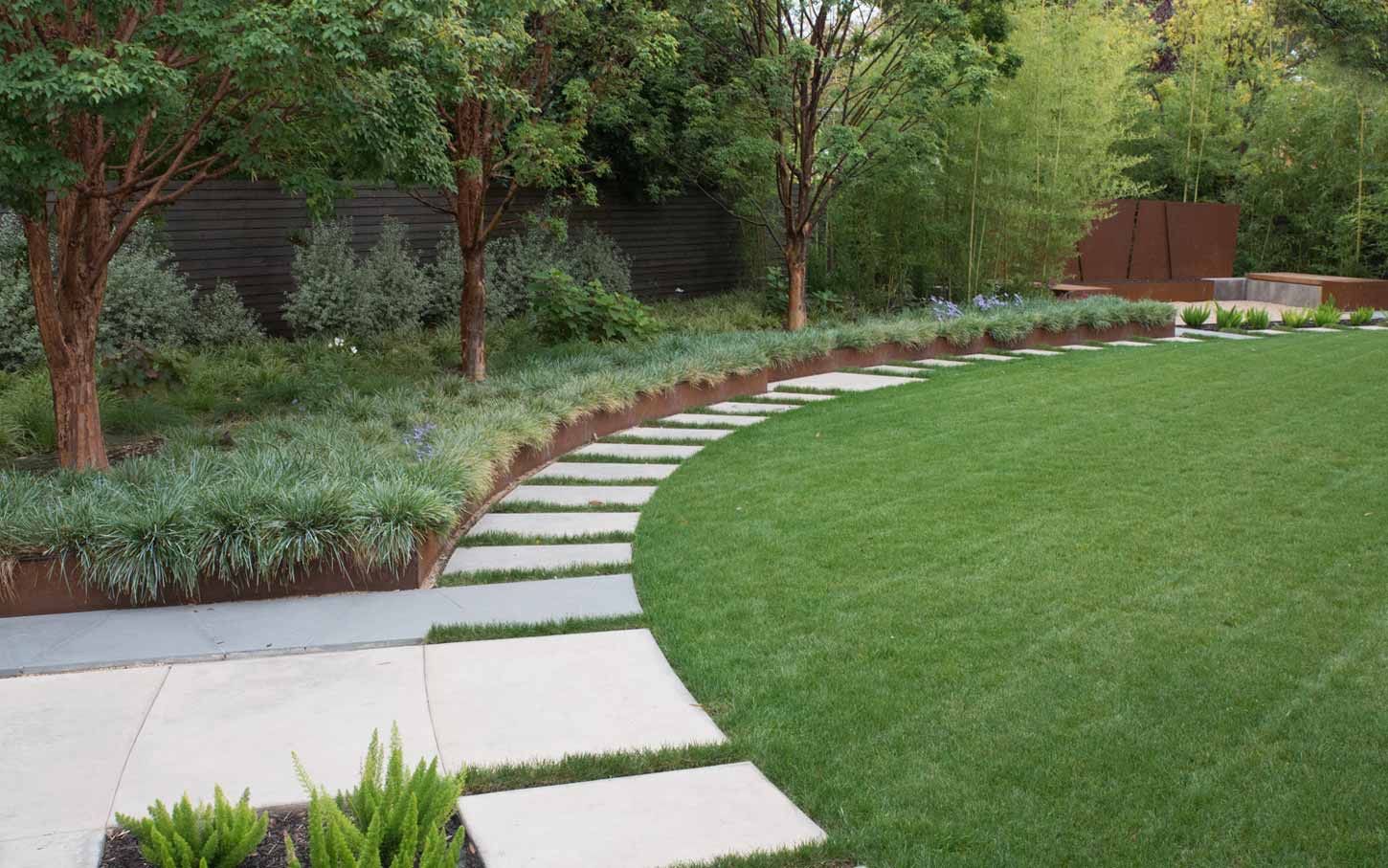 homify Modern garden