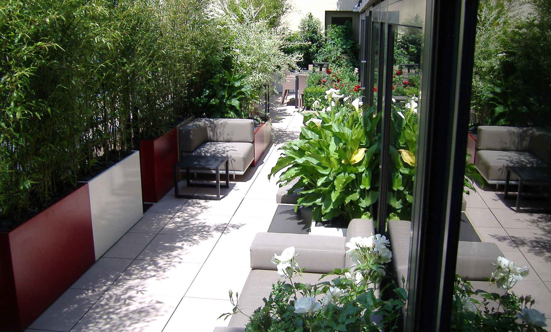 Le sur-mesure dans tout son art !, ATELIER SO GREEN ATELIER SO GREEN Balcones y terrazas modernos