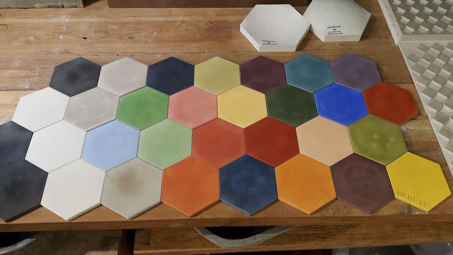 hexagon, dcrete dcrete Dinding & Lantai Modern Ubin Tiles