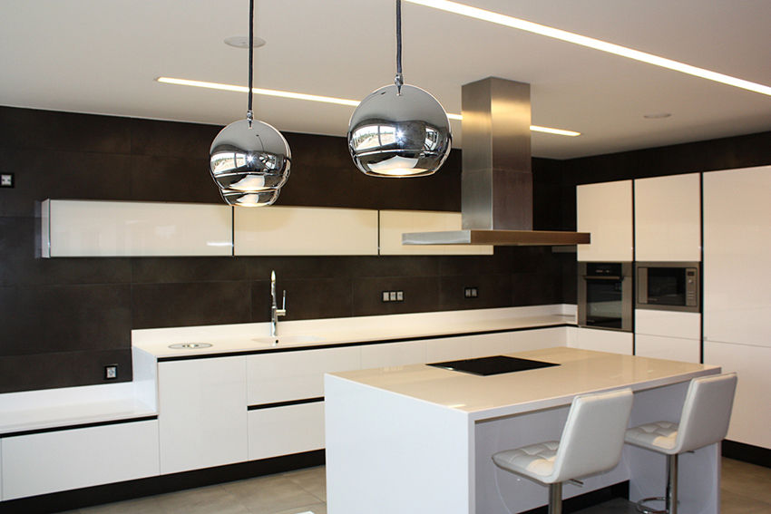 Vivienda unifamiliar AS, Soler Martínez Soler Martínez Minimalist kitchen