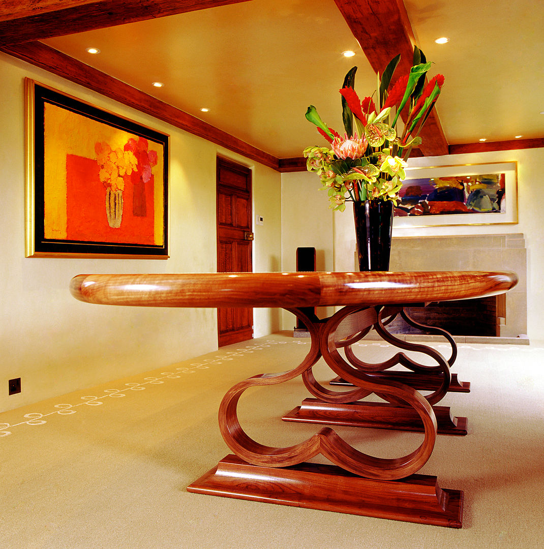 American Black Walnut Dining Table and Chairs designed and made by Tim Wood Tim Wood Limited Modern dining room Wood Wood effect Tables