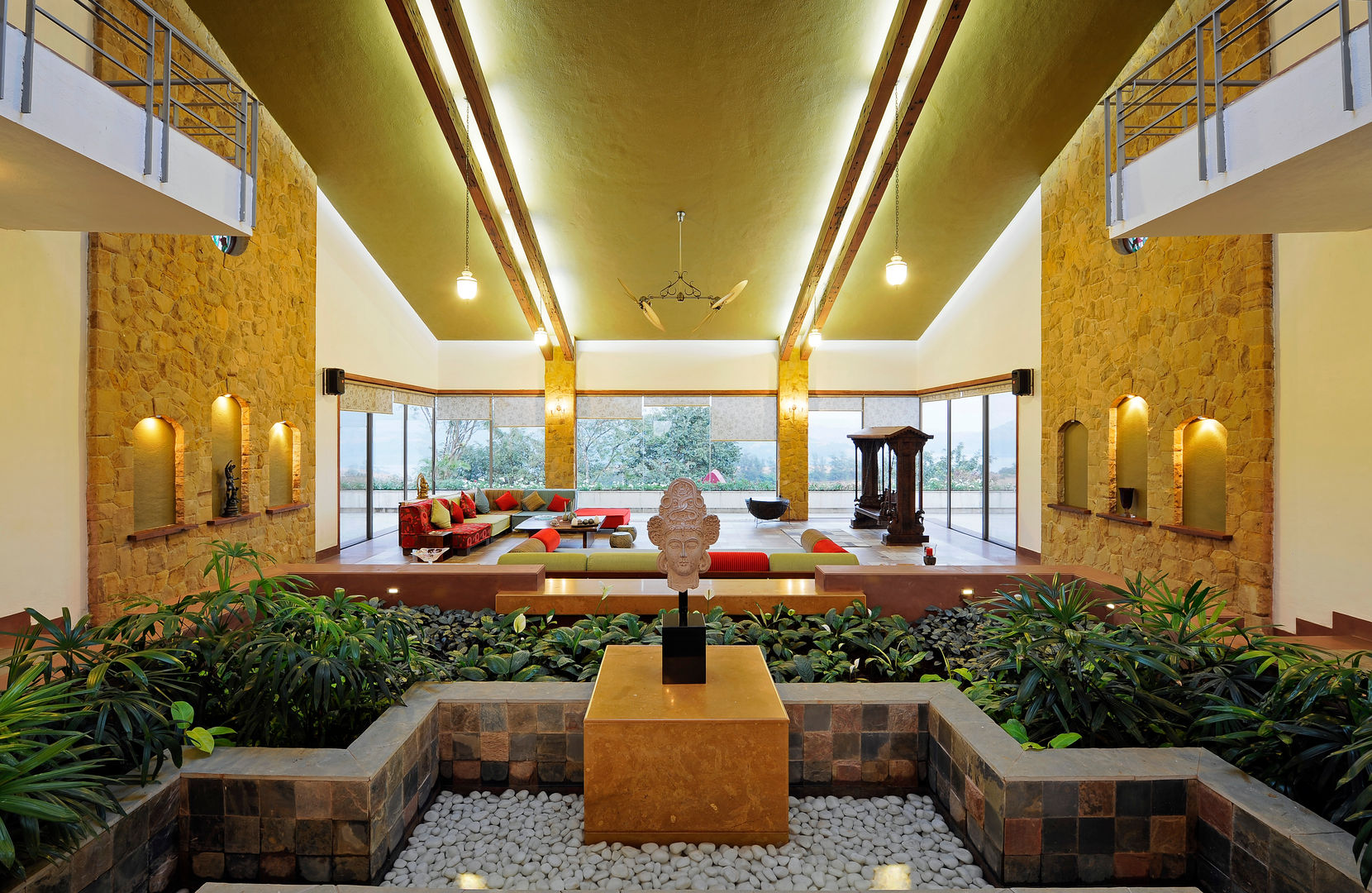 Lonavla Bungalow, JAYESH SHAH ARCHITECTS JAYESH SHAH ARCHITECTS Salas de estilo asiático