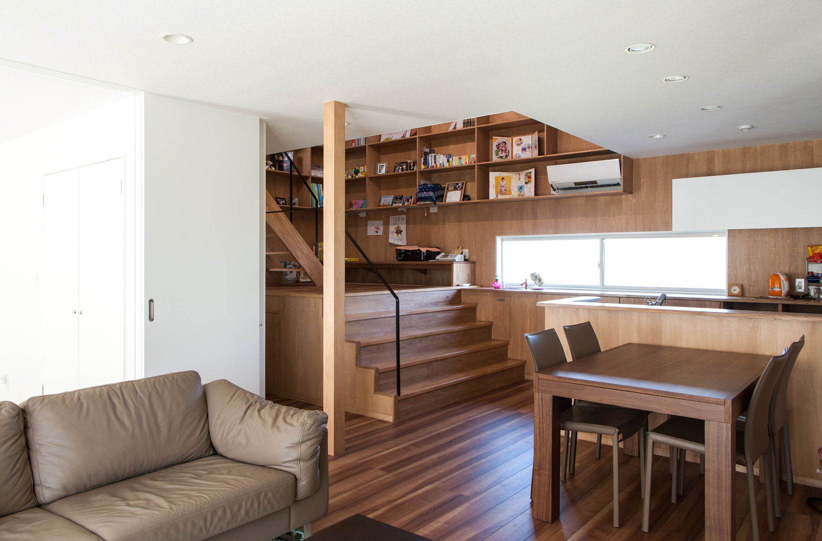 将監殿の家, 株式会社ブレッツァ・アーキテクツ 株式会社ブレッツァ・アーキテクツ Scandinavian style dining room