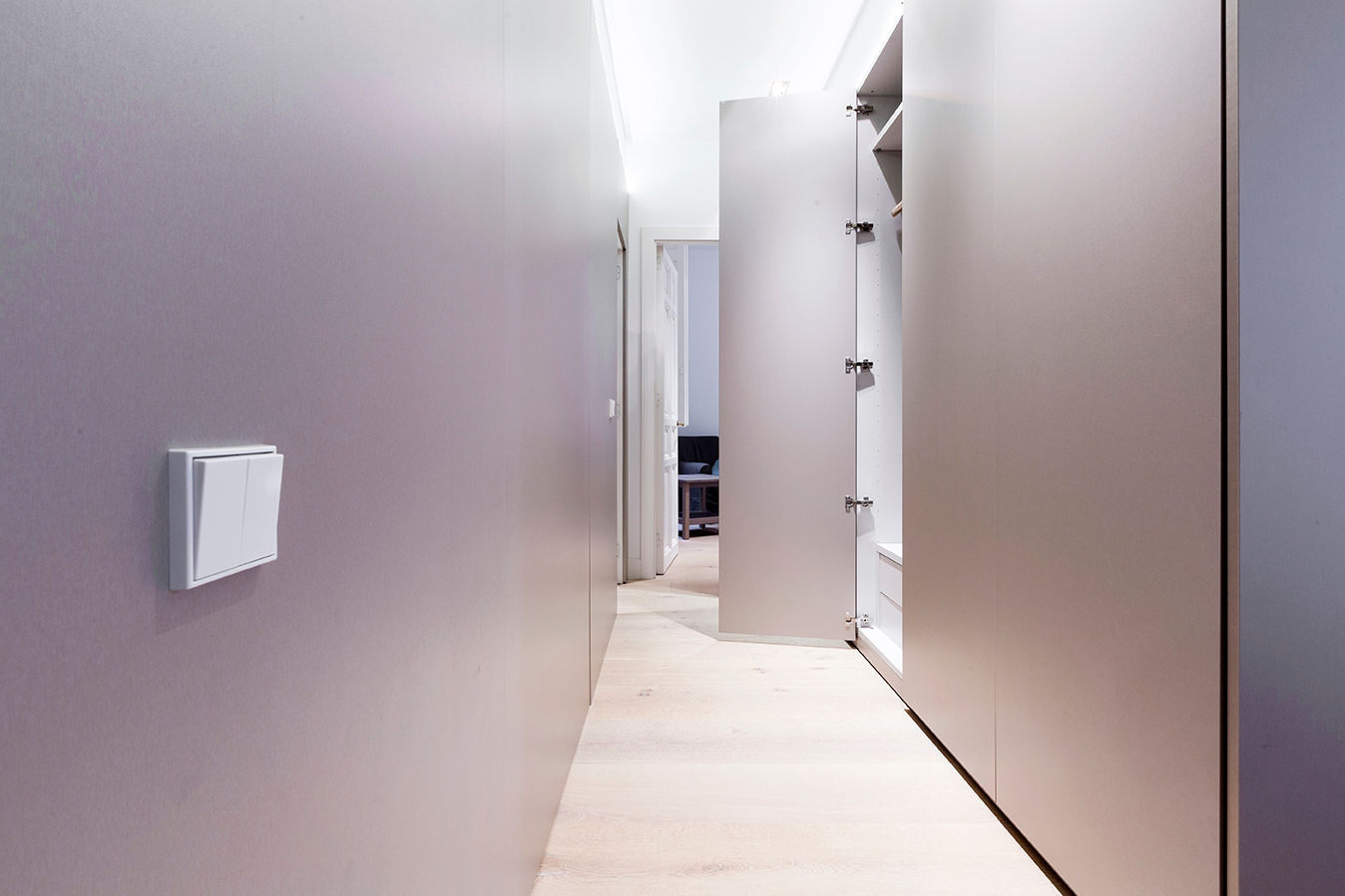 Apartament in Madrid, Simona Garufi Simona Garufi Vestidores de estilo minimalista