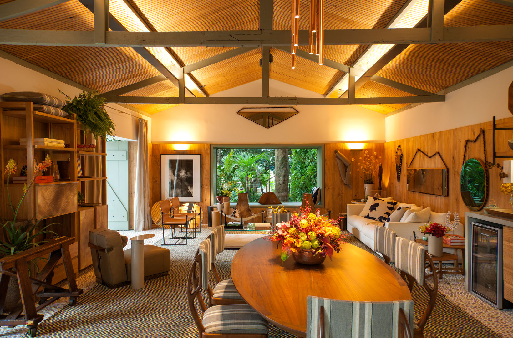 Casa Cor 2015/ A Casa da Gente, Marina Linhares Decoração de Interiores Marina Linhares Decoração de Interiores Tropical style dining room