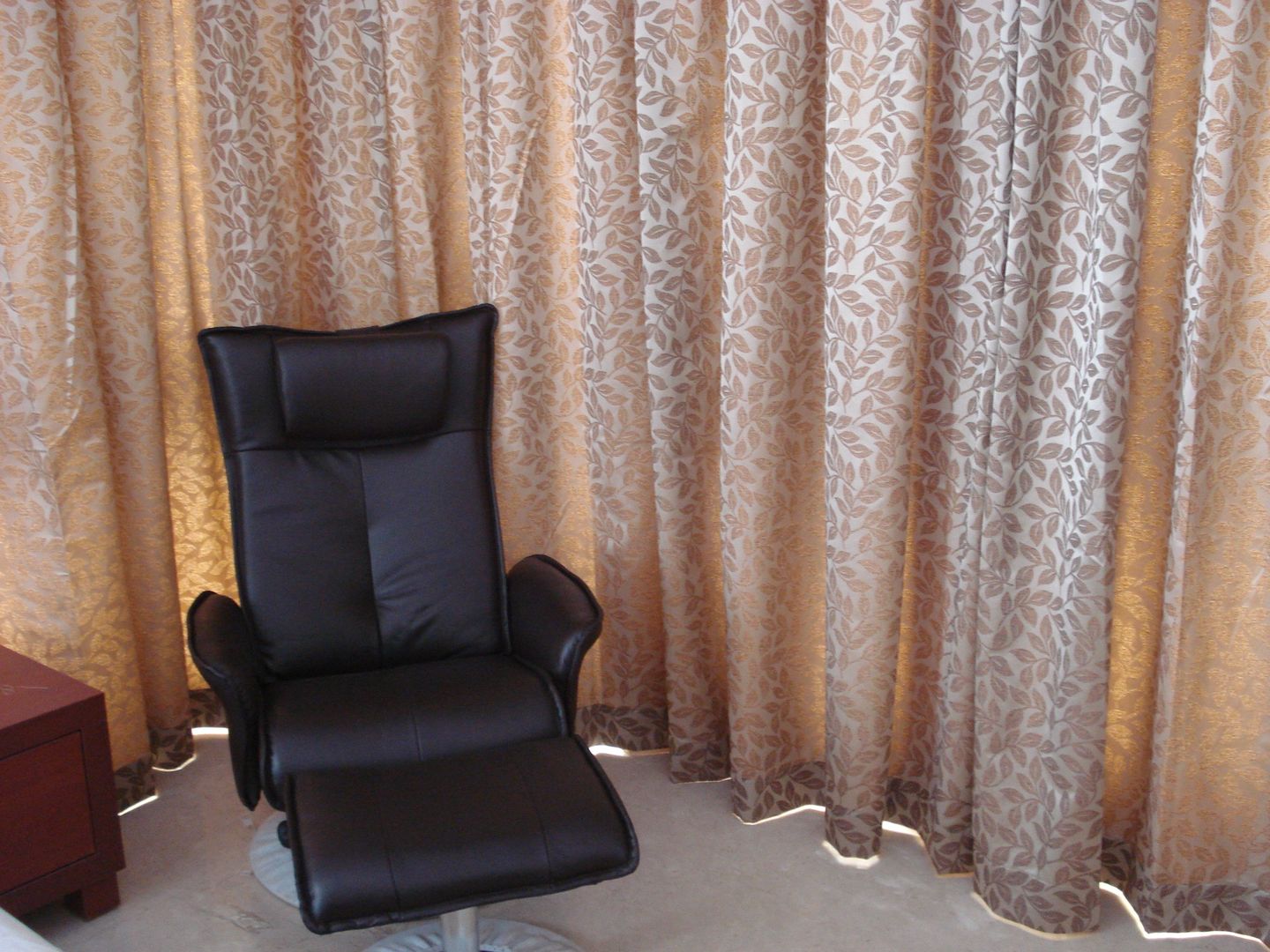Private Apartment in Mumbai - 2300 sq. ft., DS DESIGN STUDIO DS DESIGN STUDIO غرفة نوم Sofas & chaise longue