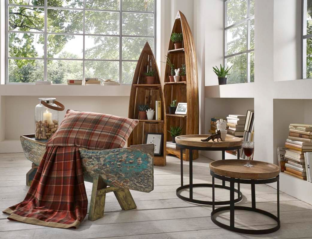 homify Eclectic style living room Wood Wood effect Side tables & trays