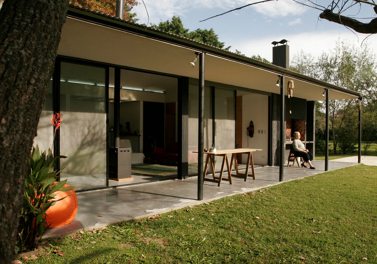 Casa Tortorelli, IR arquitectura IR arquitectura Сад Метал