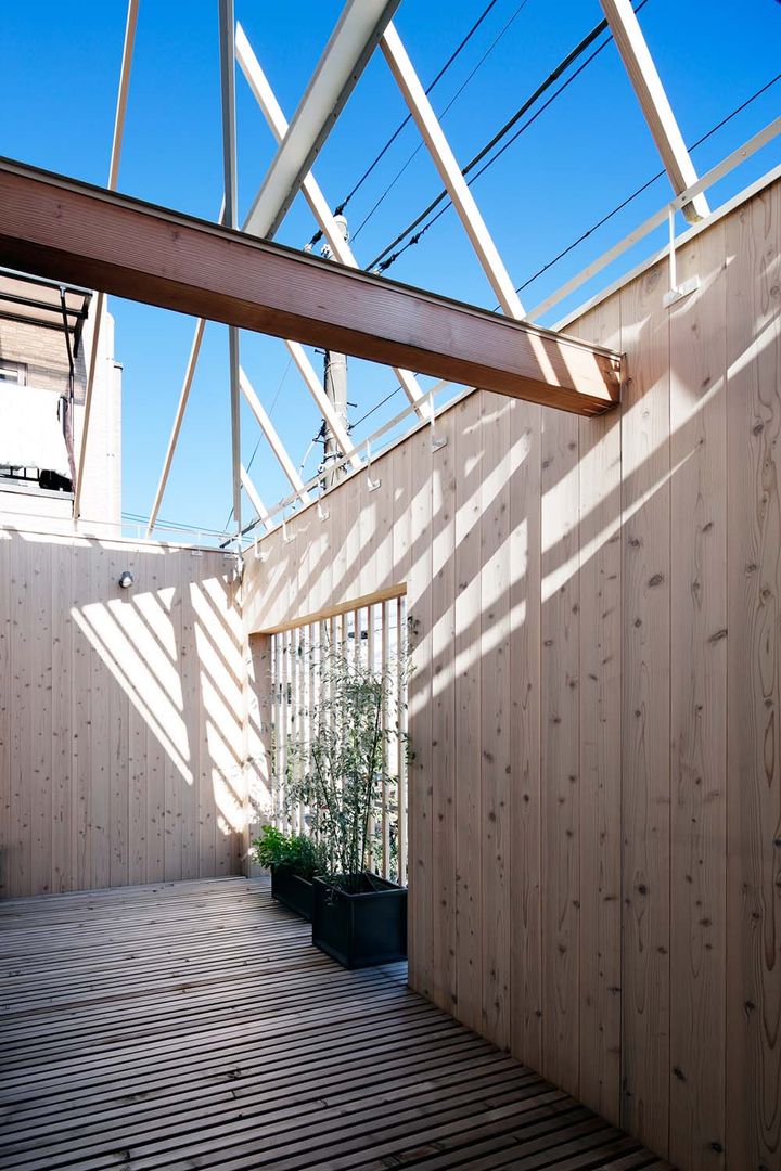 駒沢の家, ディンプル建築設計事務所 ディンプル建築設計事務所 Patios Solid Wood Multicolored