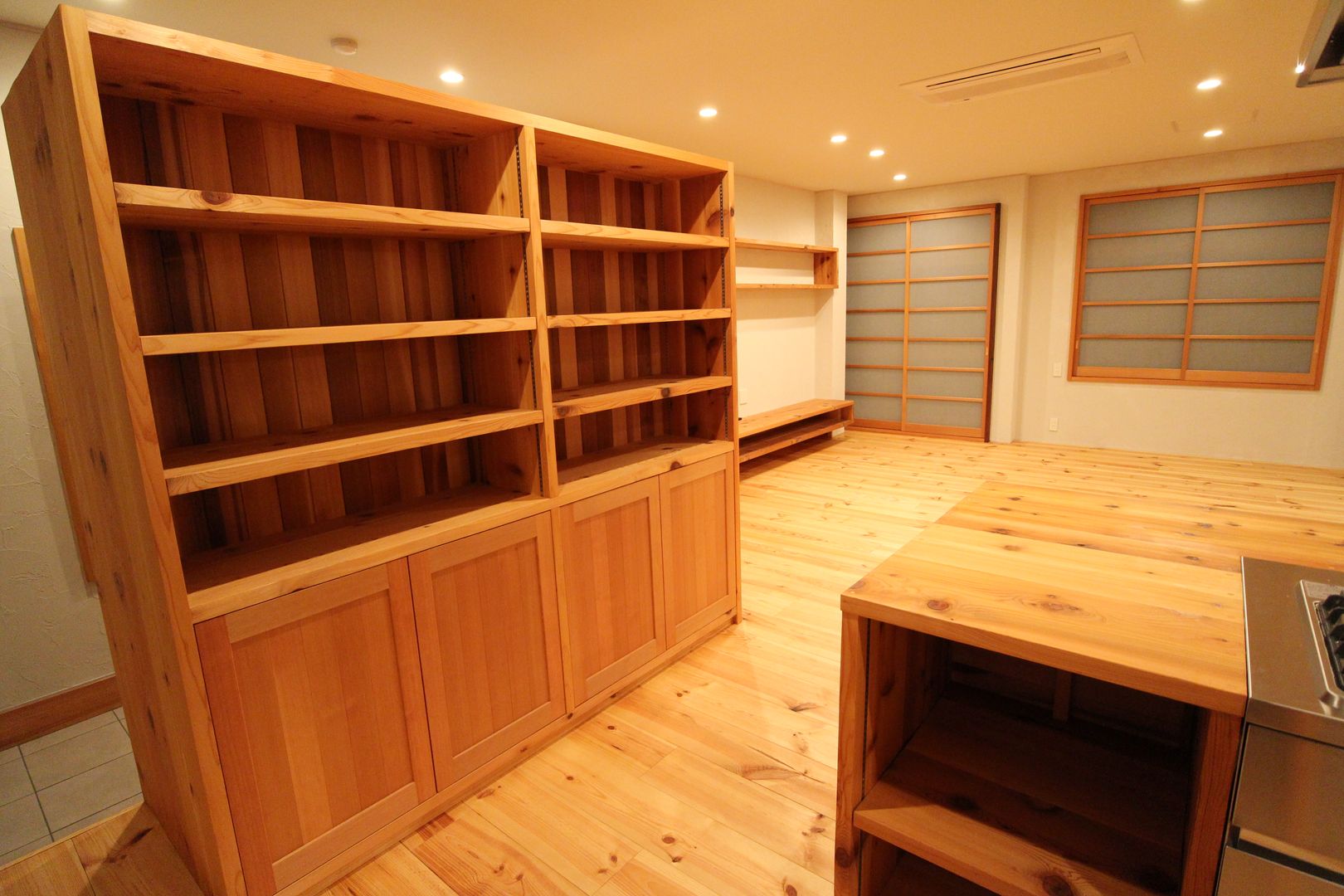 M邸リノベーション, 阿部工務所 阿部工務所 Minimalist kitchen Wood Wood effect Storage