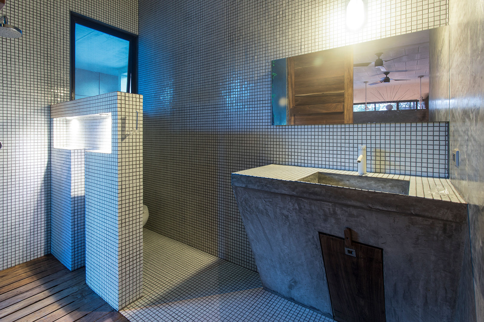 Casa T, Studio Arquitectos Studio Arquitectos 現代浴室設計點子、靈感&圖片