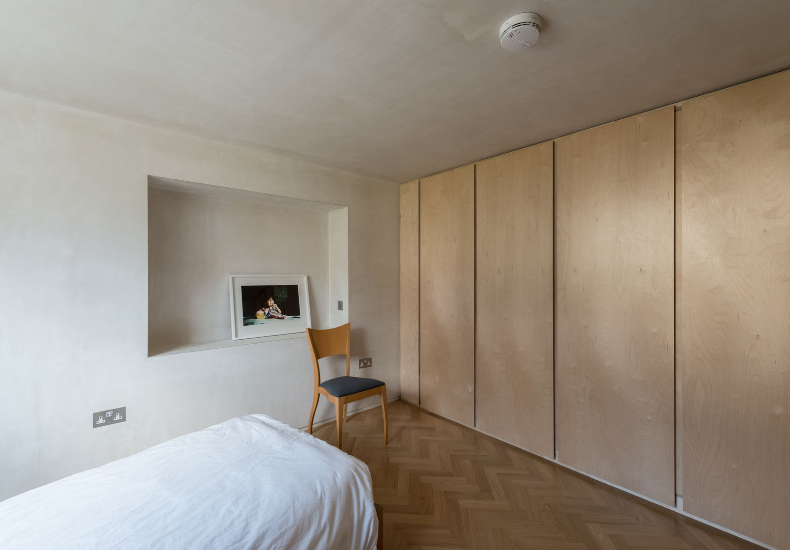 The Workshop, Henning Stummel Architects Ltd Henning Stummel Architects Ltd Modern style bedroom