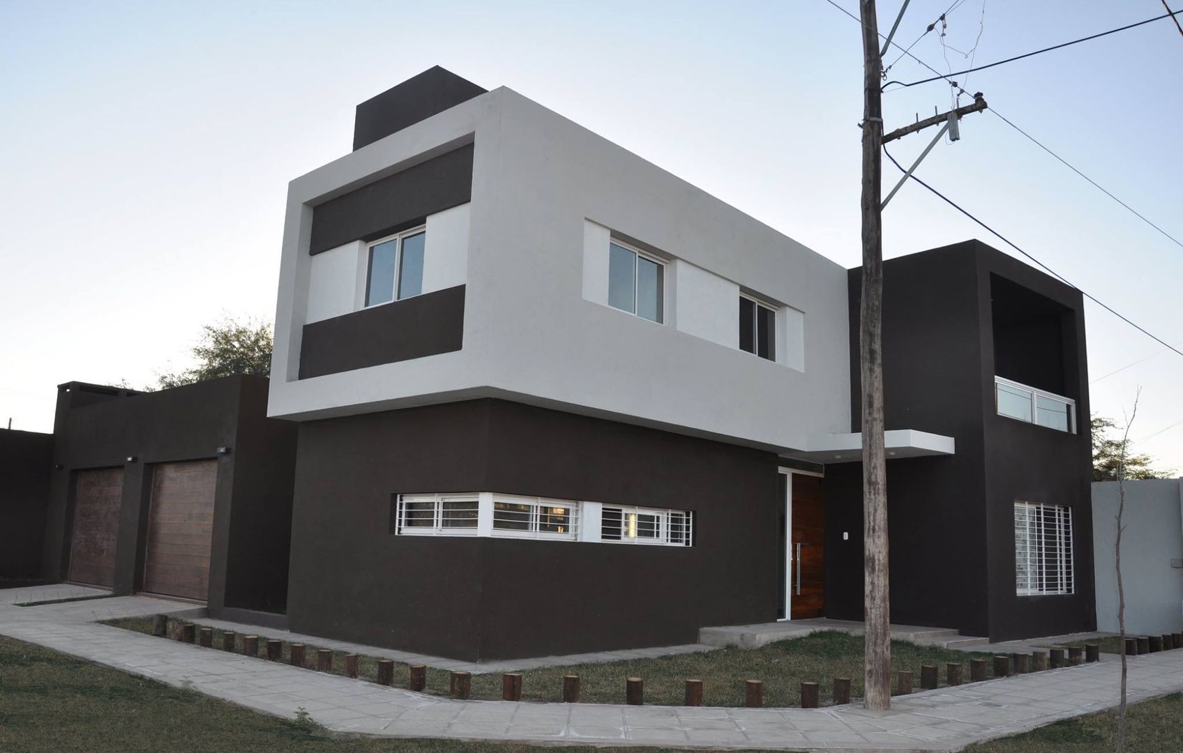 Casa B° Juramento, Luis F. Macedo Luis F. Macedo Modern Houses