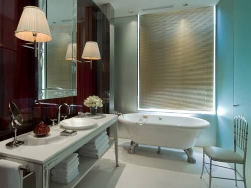 Hidromasajes, Minipiscinas & Ecobox, AQUAGLASS AQUAGLASS Kamar Mandi Modern Bathtubs & showers