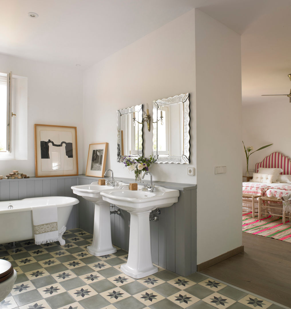 Casa Polo Sotogrande, Melian Randolph Melian Randolph 現代浴室設計點子、靈感&圖片