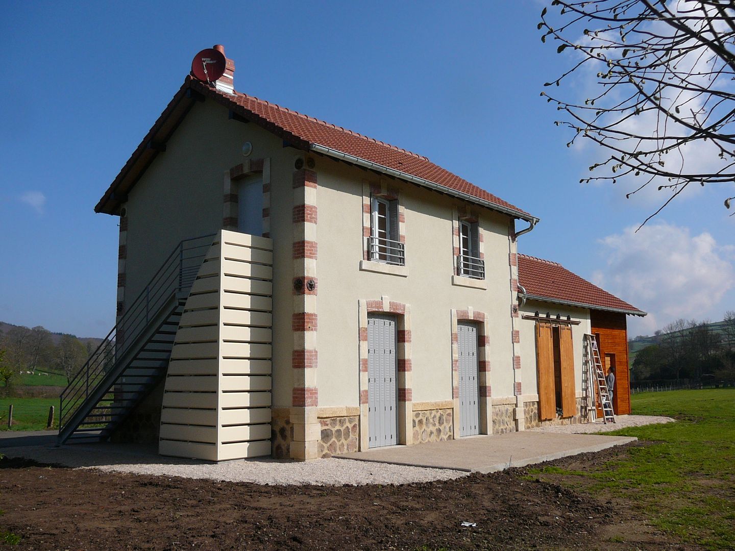 Transformation d'une ancienne gare en logements locatifs, Kauri Architecture Kauri Architecture