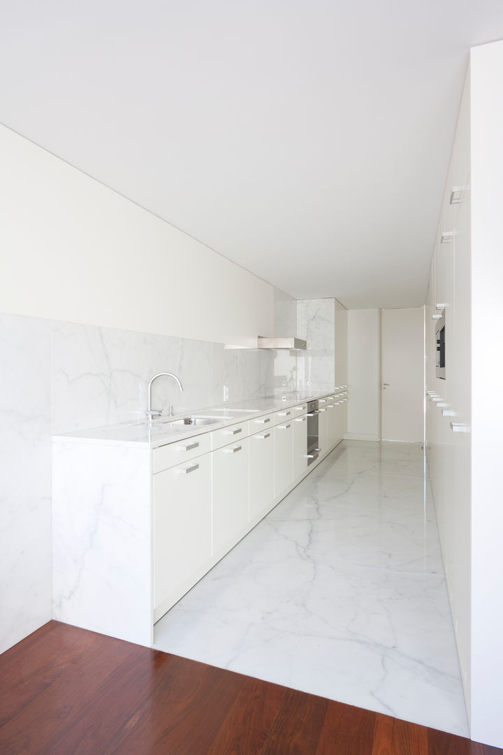 Projeto, Figueiredo+Pena Figueiredo+Pena Minimalist kitchen