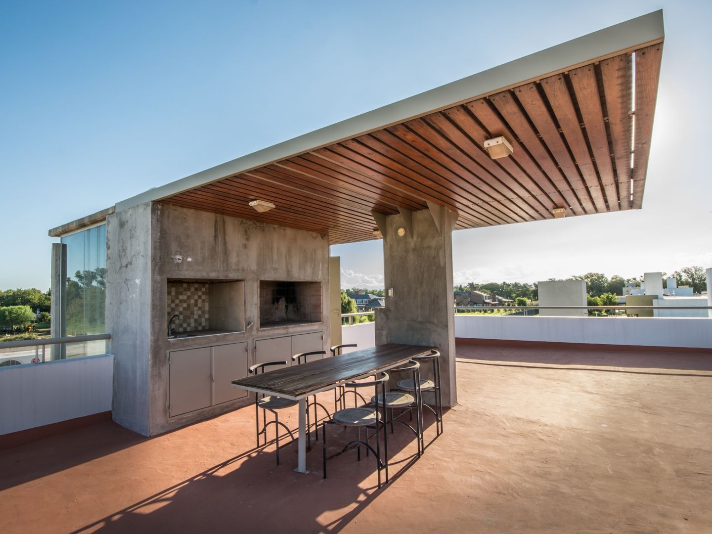 CASA LA SANTINA , barqs bisio arquitectos barqs bisio arquitectos Balcones y terrazas de estilo moderno