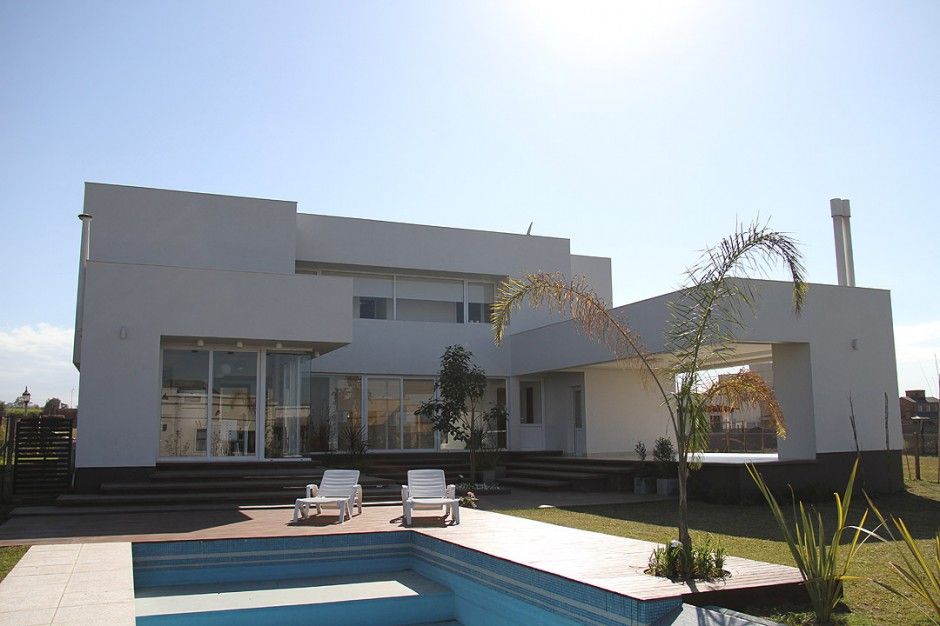 De líneas puras - Casa N Los Olivos, CB Design CB Design Casas modernas