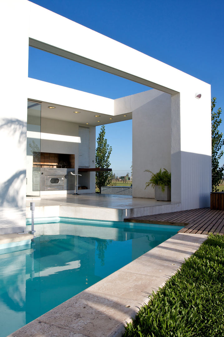 Proyecto, VISMARACORSI ARQUITECTOS VISMARACORSI ARQUITECTOS Modern home