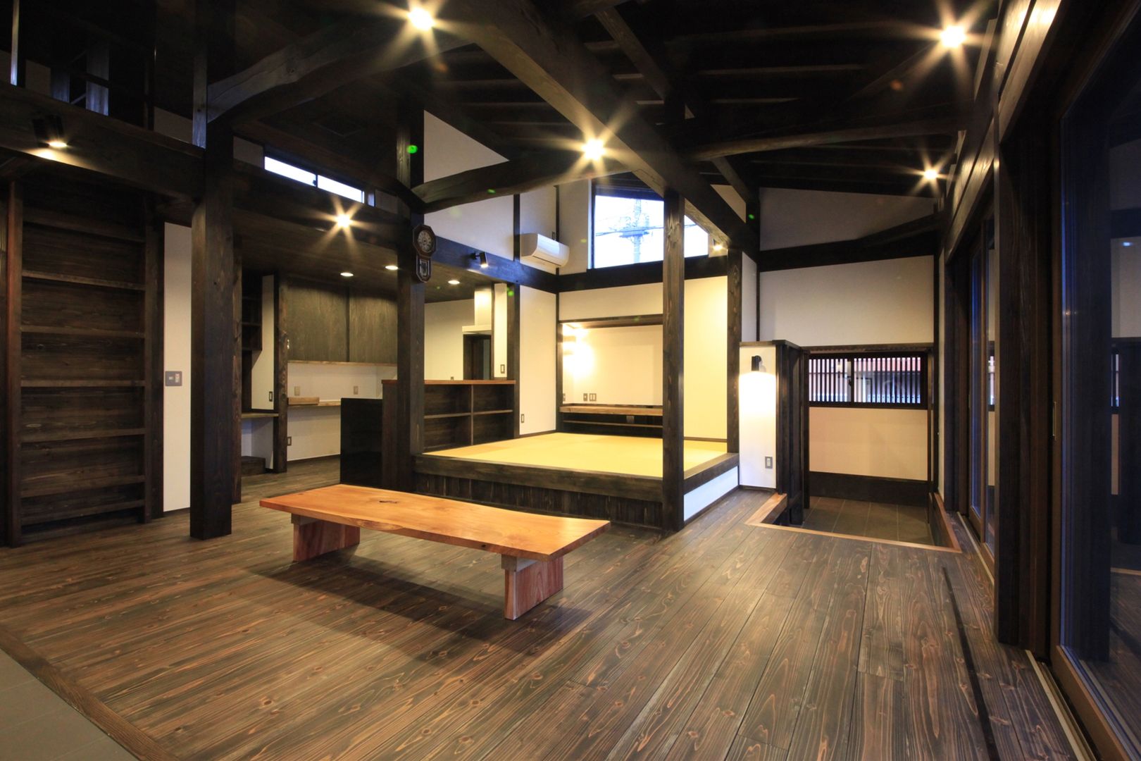 薪ストーブの家 群馬県 中之条町, 田村建築設計工房 田村建築設計工房 Eclectic style living room