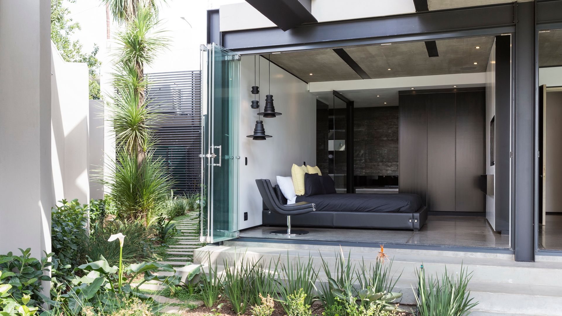 House in Kloof Road , Nico Van Der Meulen Architects Nico Van Der Meulen Architects Quartos modernos