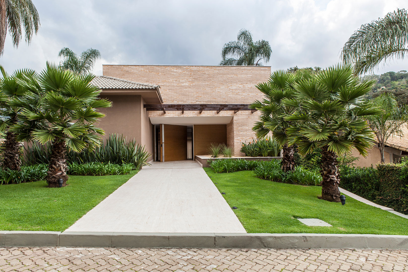 Casa Vila Alpina, Márcia Carvalhaes Arquitetura LTDA. Márcia Carvalhaes Arquitetura LTDA. Rumah Modern