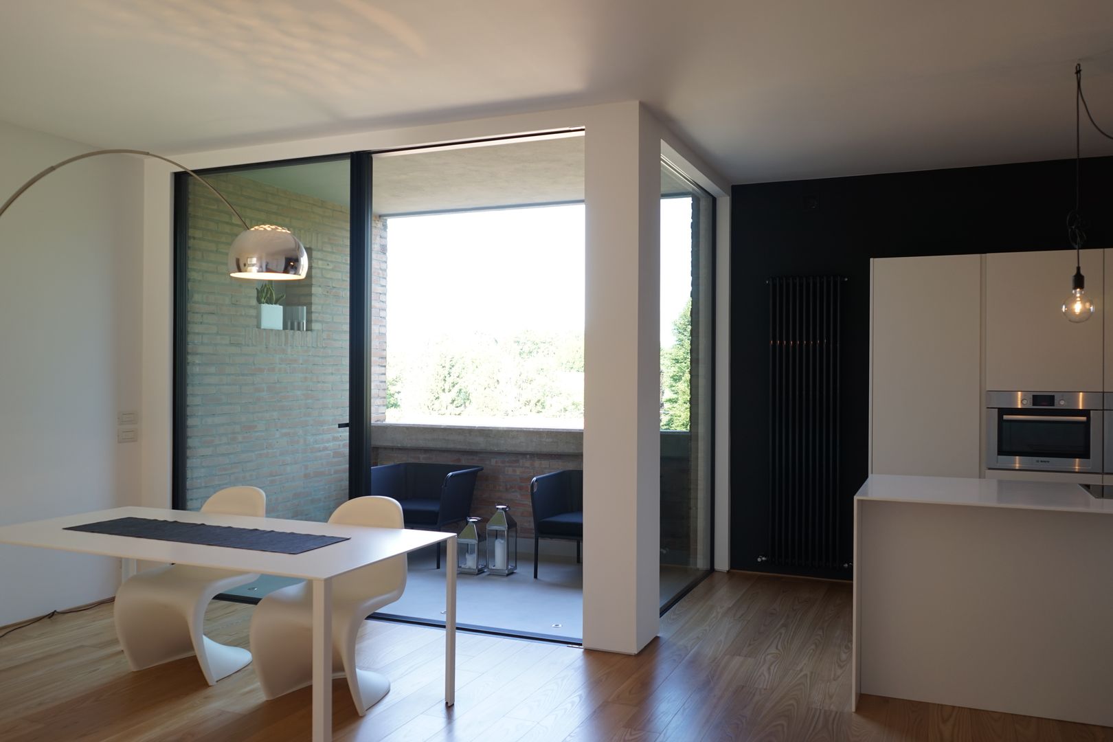 Appartamento D+P, Andrea Gaio Design Andrea Gaio Design Balcon, Veranda & Terrasse modernes