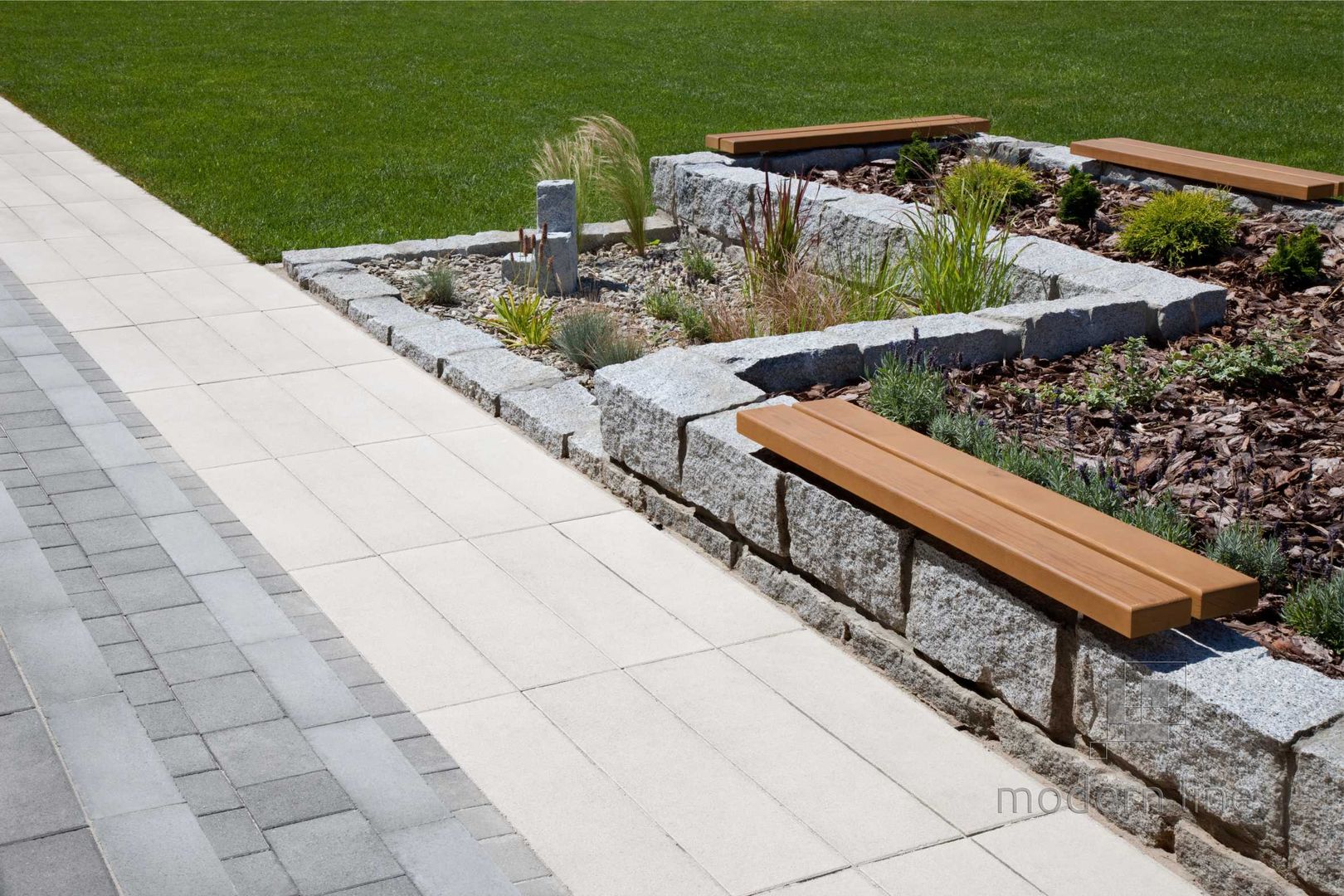 Nowoczesne nawierzchnie z betonu - taras i ogród, Modern Line Modern Line حديقة