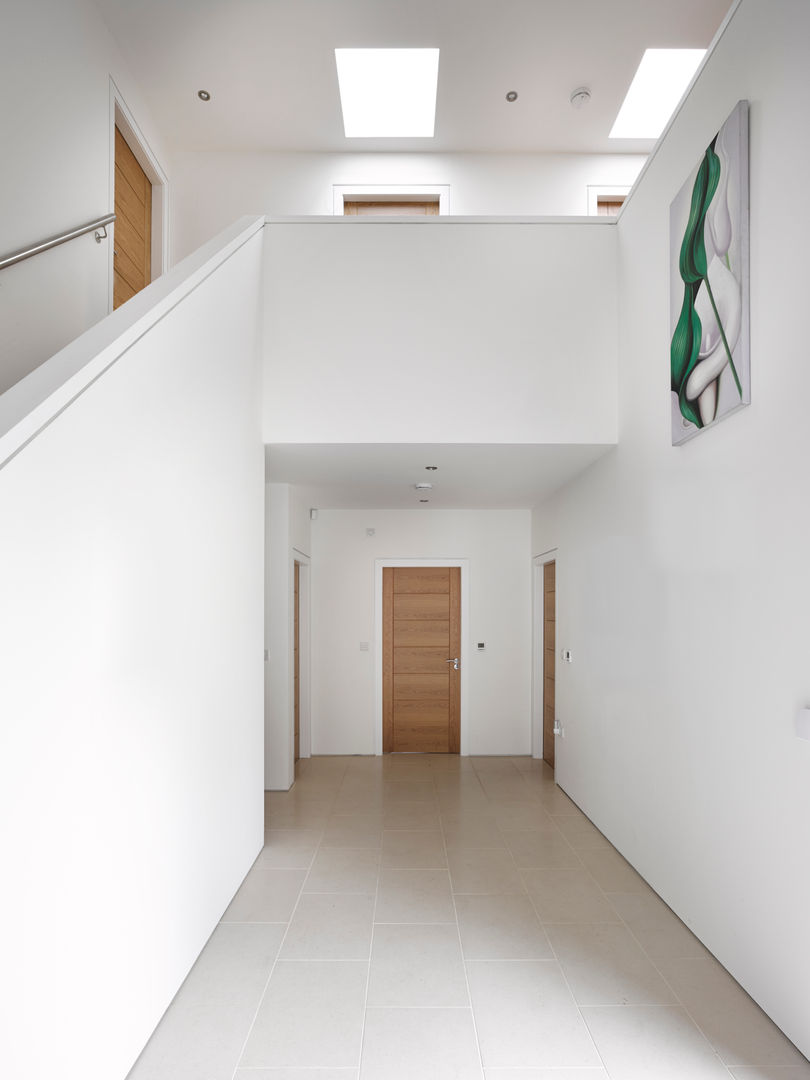 Nicol Lodge, ID Architecture ID Architecture Modern corridor, hallway & stairs