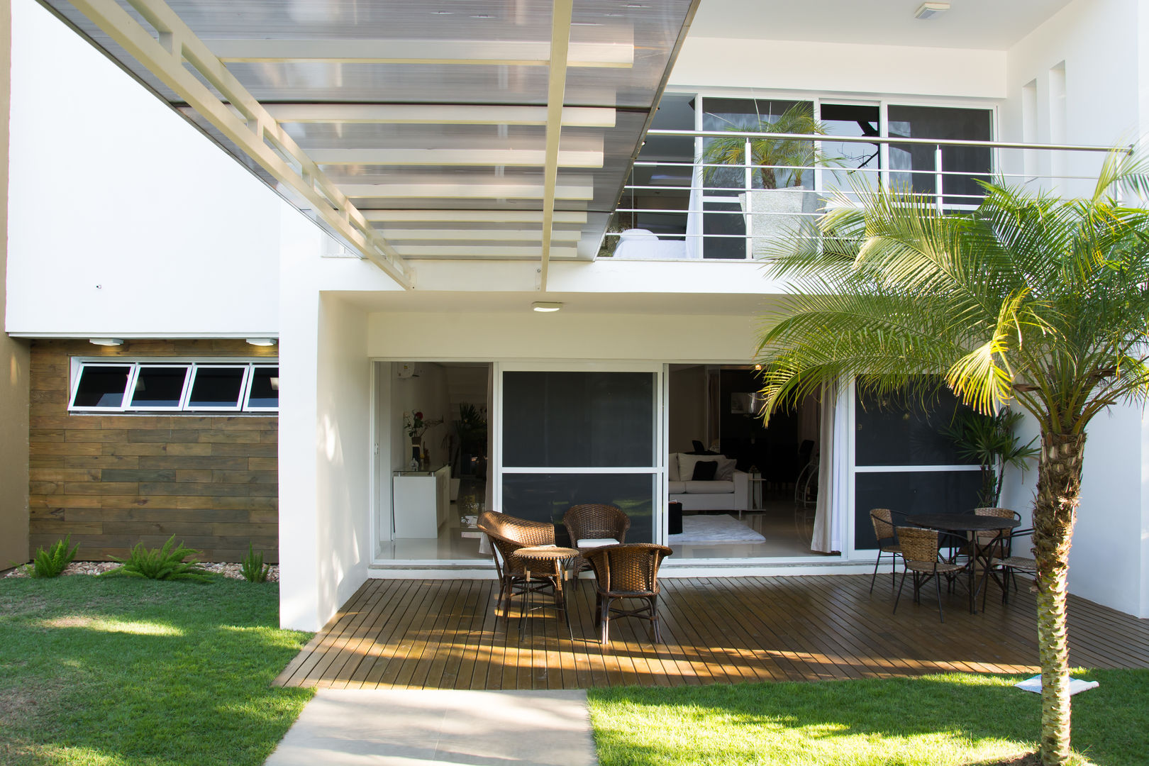 homify Balcon, Veranda & Terrasse modernes