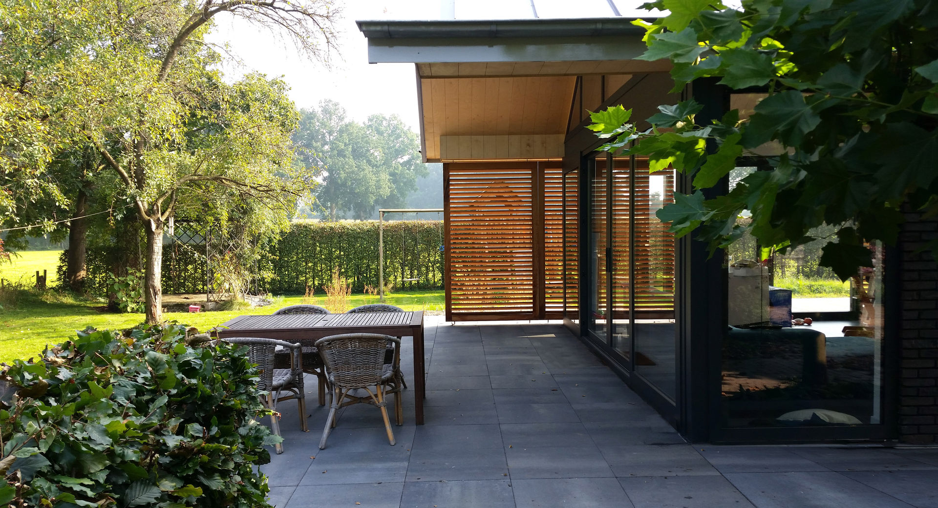 Tuinkamer Linde, TS architecten BV TS architecten BV Modern style balcony, porch & terrace Wood Wood effect