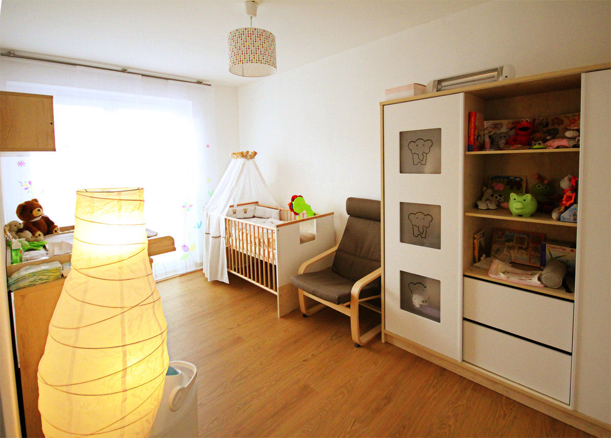 homify Modern nursery/kids room