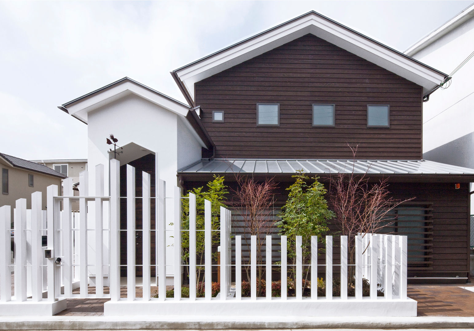 八尾ウグイスの家, フィールド建築設計舎 フィールド建築設計舎 Casas de estilo moderno Madera Acabado en madera