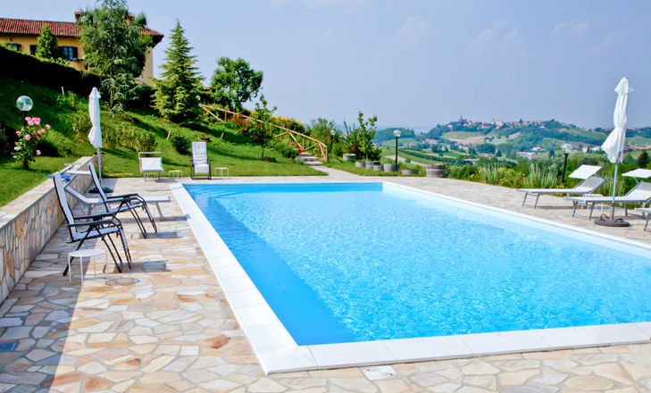 Piscine interrate in pannelli d'acciaio: Soluzione più utilizzate in ambito residenziale e turistico, Bsvillage Piscine Bsvillage Piscine Бассейн в классическом стиле Металл