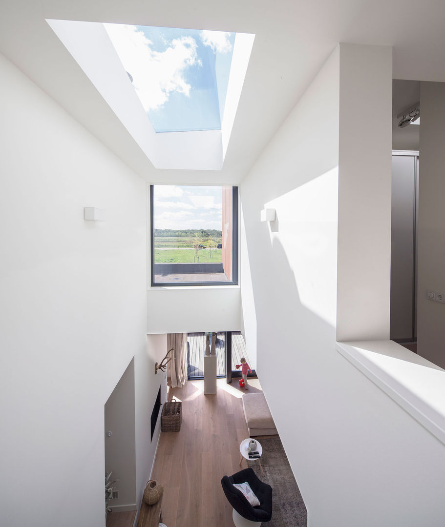 Woonhuis Ter Borch, Groningen, De Zwarte Hond De Zwarte Hond Moderne ramen & deuren Eigendom,Het opbouwen van,Interieur ontwerp,Vloeren,Vloer,Hal,Hout,Materiële eigenschap,Armatuur,Huiskamer