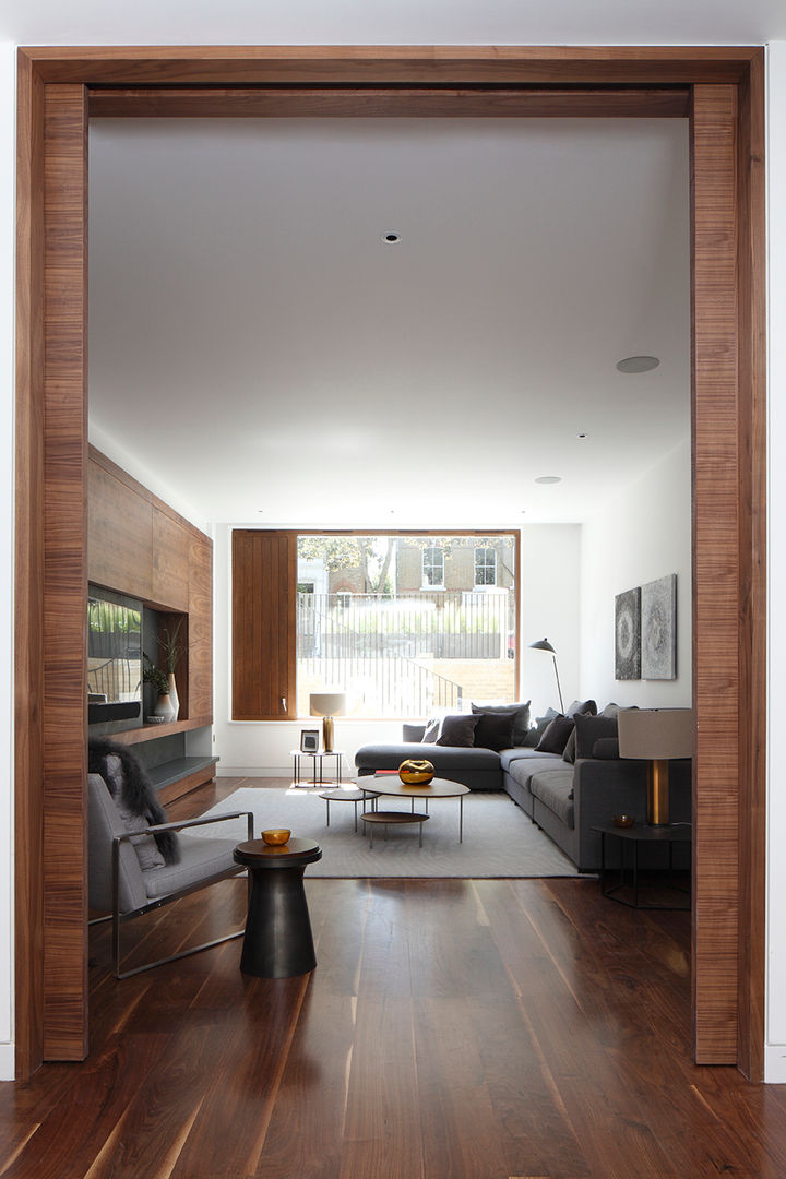 Macauley Road Townhouses, Clapham, Squire and Partners Squire and Partners Modern living room